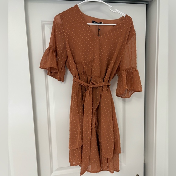 Dress - Picture 2 of 4